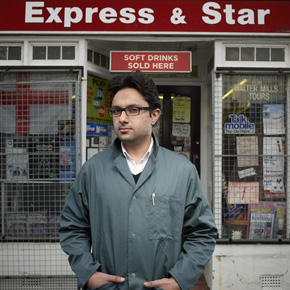 Sathnam Sanghera working at the Kent News corner shop in Dudley, West Midlands © John Angerson